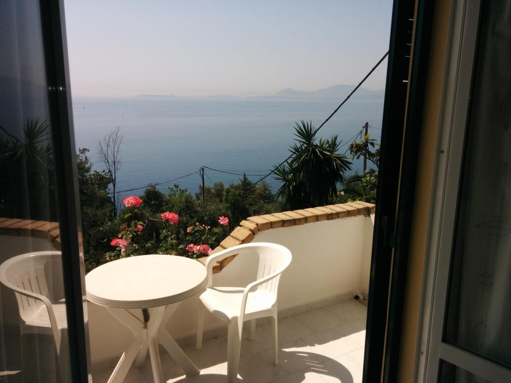 Appartement Nikos - Eleni à Barbati Extérieur photo